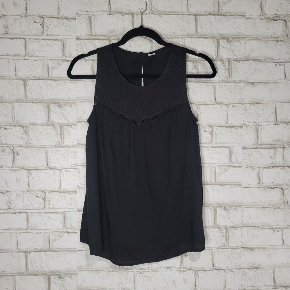 Old Navy black flowy tank top